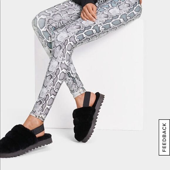 UGG Super Fluff Slippers NEW - Picture 1 of 4